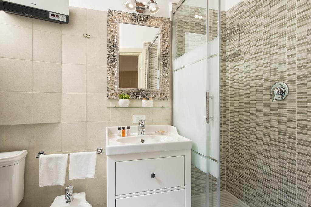 Navona Tower Apartments Рим Екстериор снимка